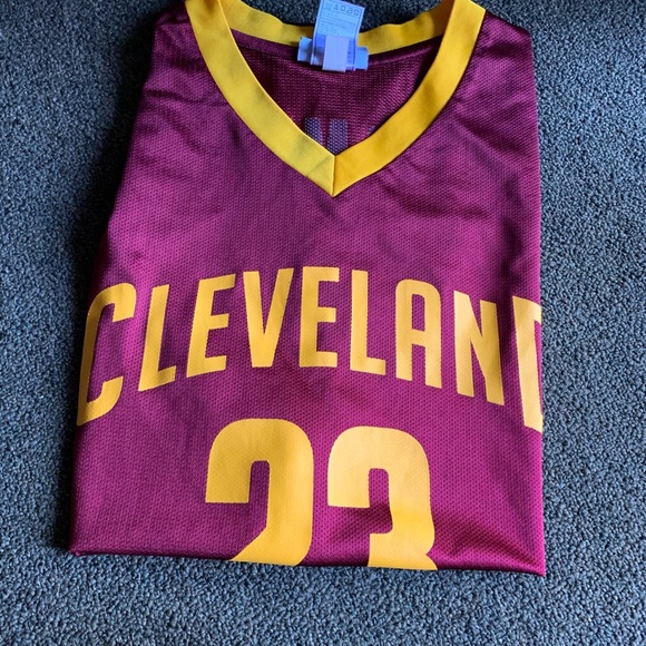 NBA Cleveland  James Jersey size XL - Picture 13 of 15